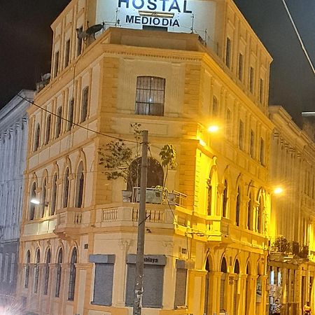 Hostal Mediodia Кито Экстерьер фото