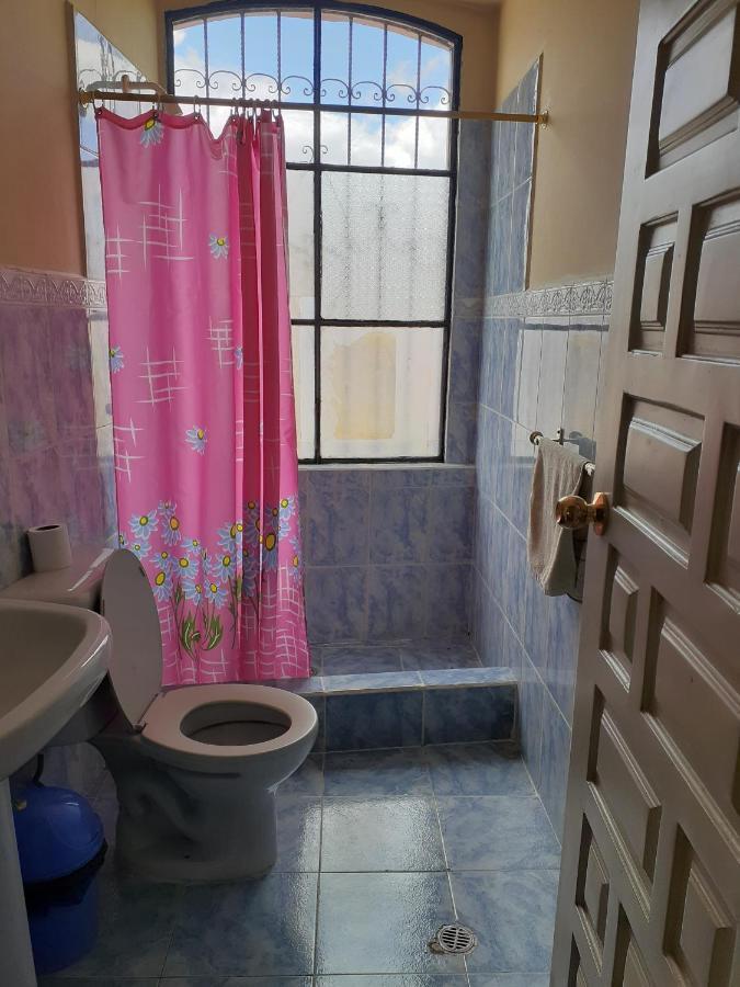 Hostal Mediodia Кито Экстерьер фото