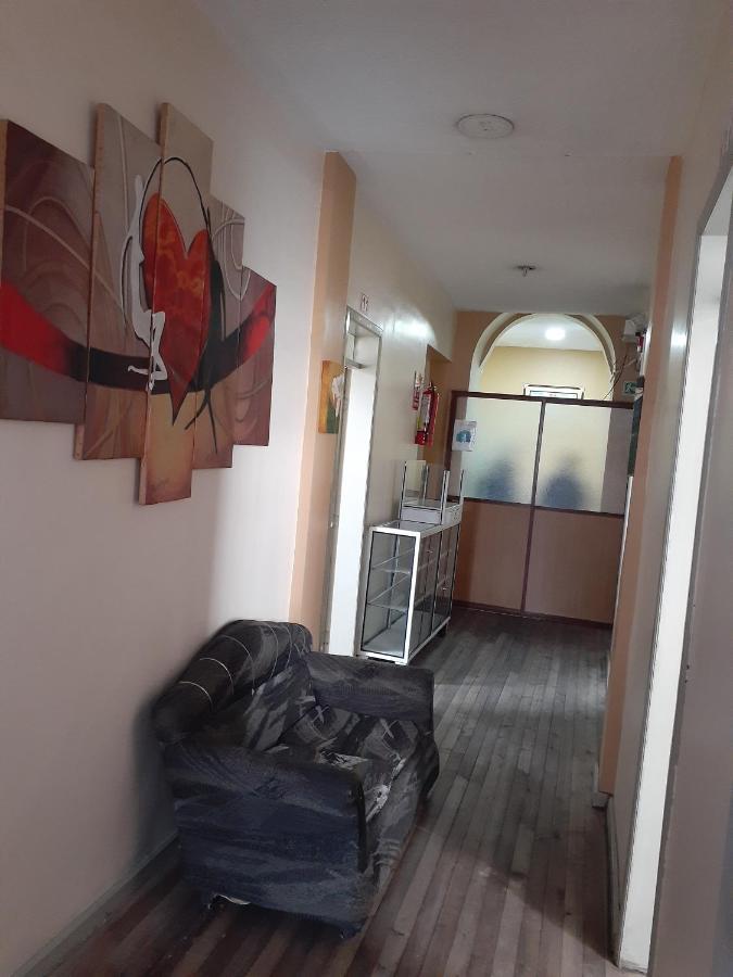 Hostal Mediodia Кито Экстерьер фото