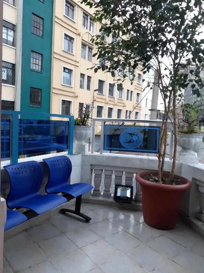 Hostal Mediodia Кито Экстерьер фото