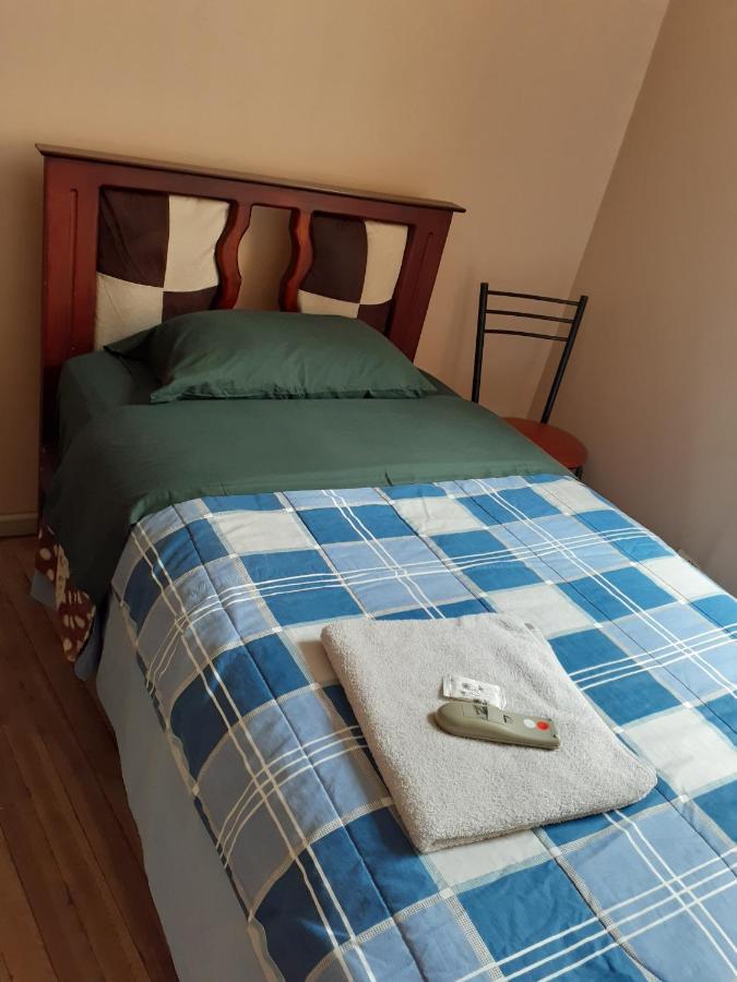 Hostal Mediodia Кито Экстерьер фото