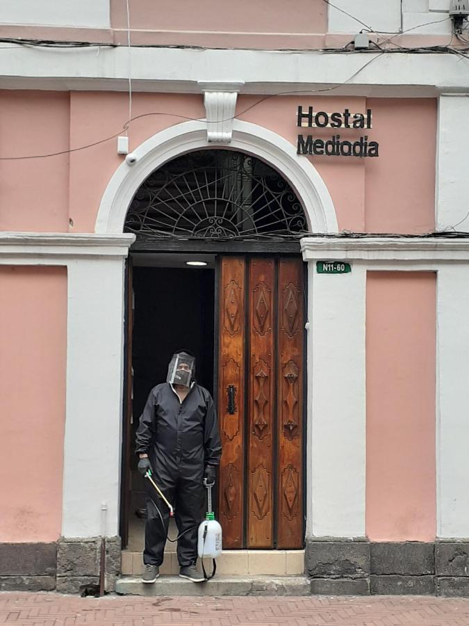 Hostal Mediodia Кито Экстерьер фото