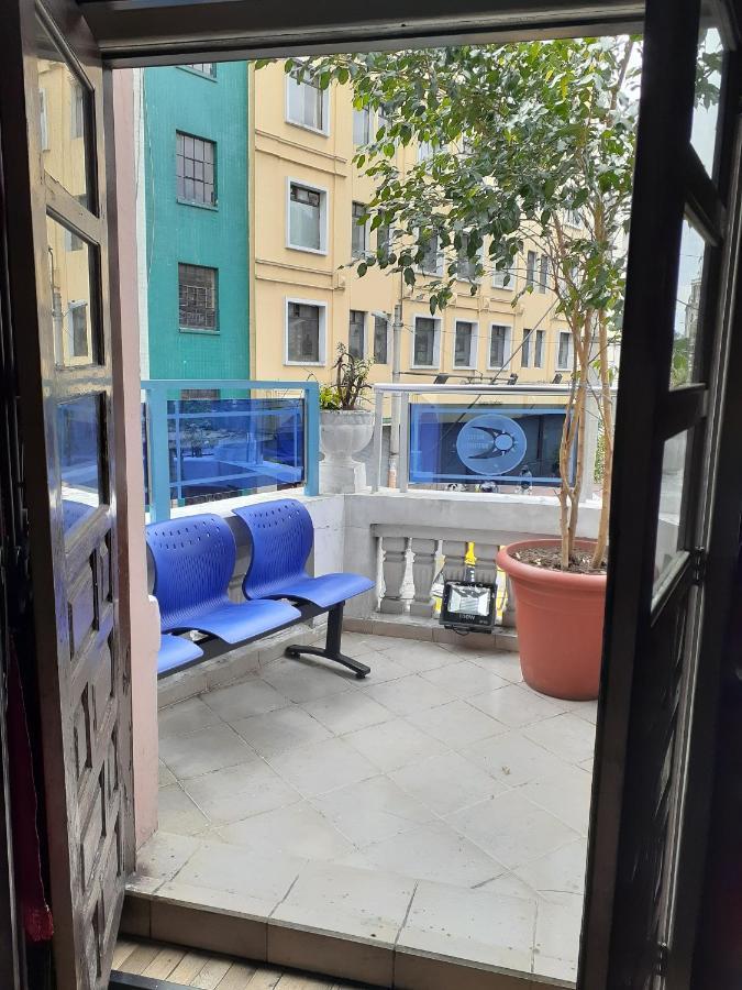 Hostal Mediodia Кито Экстерьер фото