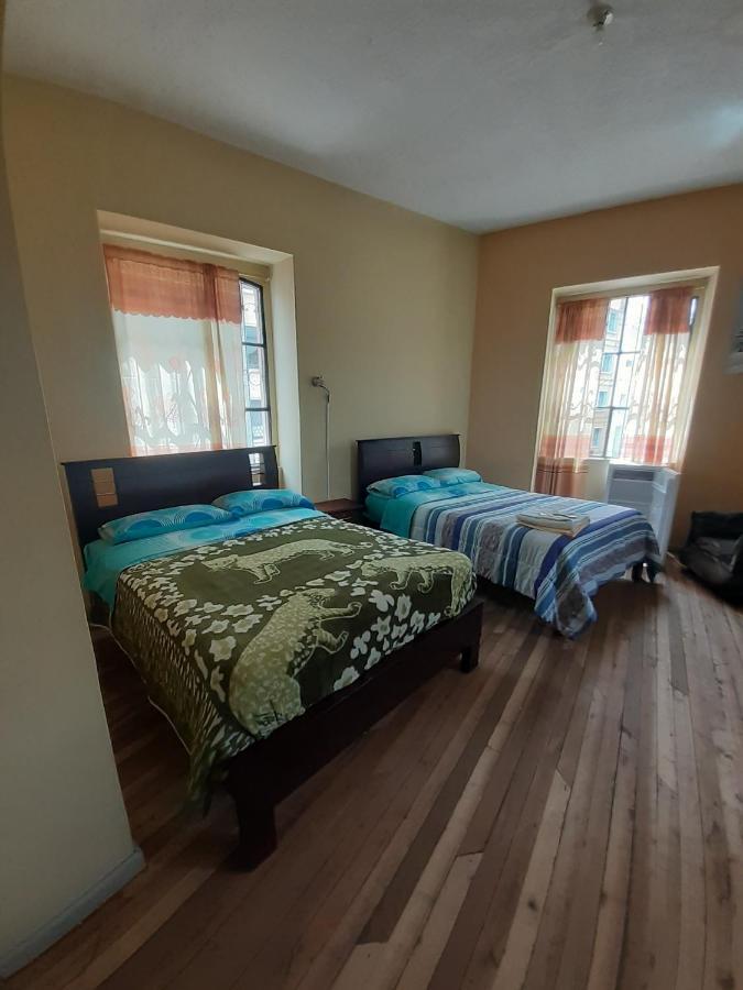 Hostal Mediodia Кито Экстерьер фото